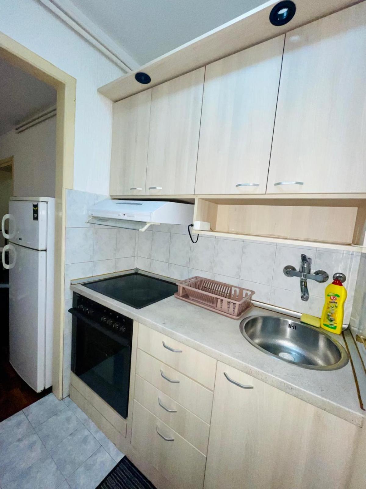 Slavija Mcd Apartment Belgrado Esterno foto